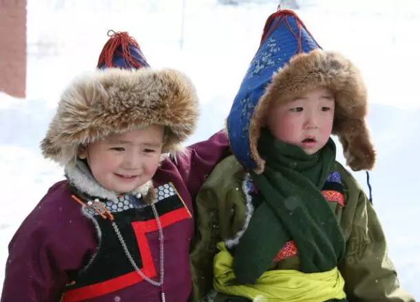 蒙古族传统教育要从孩子抓起
