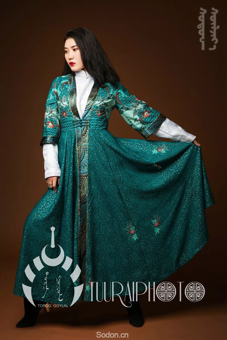 TOROG GOYAL蒙古时装绝美新款优雅来袭，美出高度！