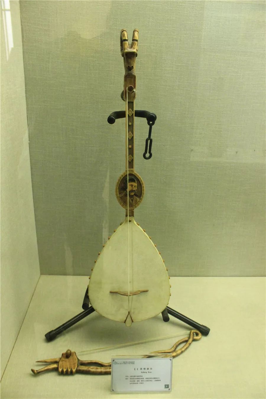 别具一格的内蒙古马头琴艺术博物院 第9张