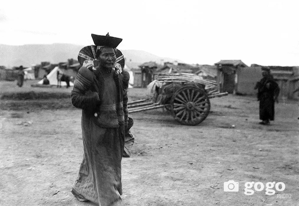 珍贵老照片：19世纪后期的蒙古妇女 第5张