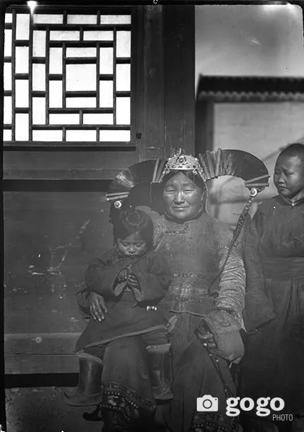 珍贵老照片：19世纪后期的蒙古妇女 第11张