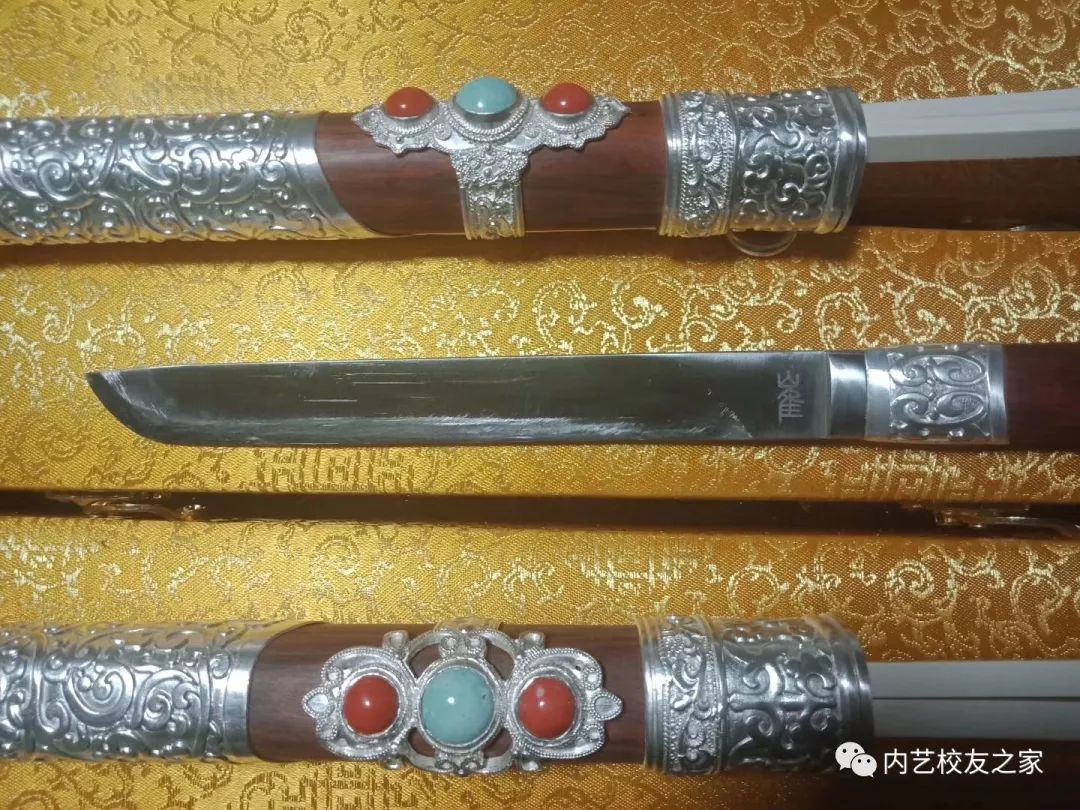 校友创新创业 |蒙古传统银饰工艺的继承者——白文泉 第8张