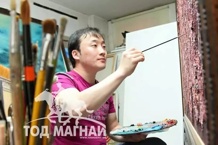 画家道尔吉德日木画笔下的蒙古马，简直栩栩如生