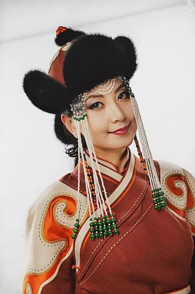 【蒙古佳丽】外媒评选出的蒙古国十大美女