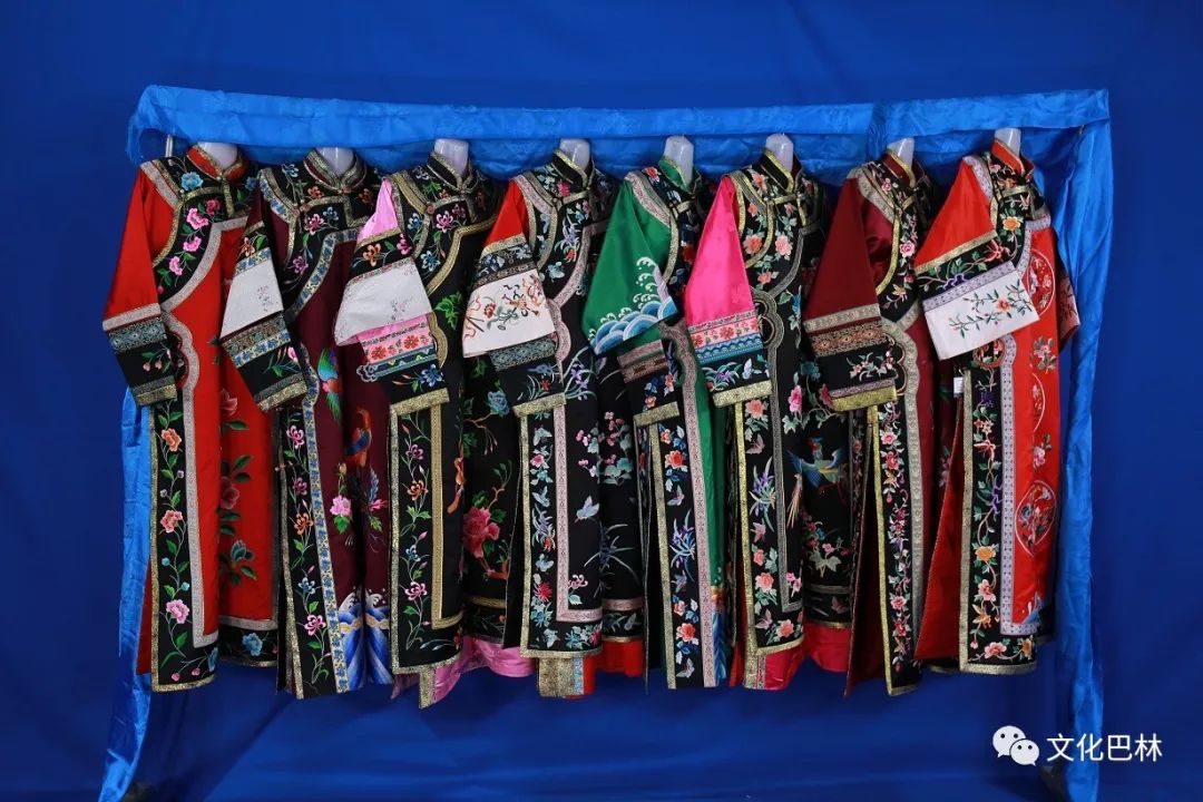 巴林蒙古族刺绣