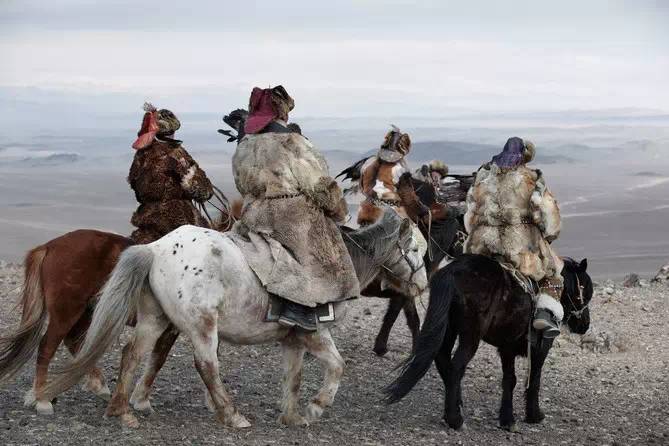 “在他们消失之前”--蒙古摄影 Jimmy Nelson