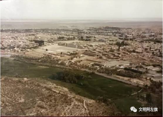 【图说创城】一组新旧照片对比，见证这50年阿拉善的城市变迁（一）